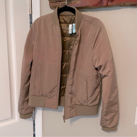 Reversible lululemon bomber jacket - Picture 2 of 8